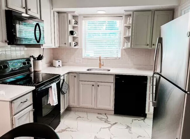 Photo - Iowa Unit Whole House