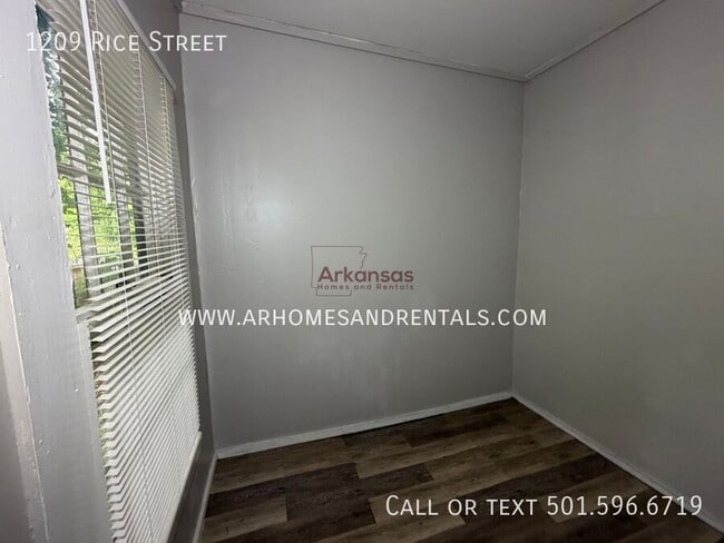 Photo - 1209 Rice St