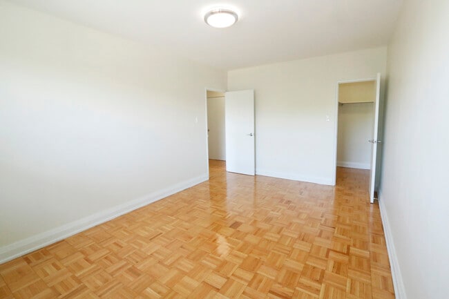 Photo - Maplebank Court