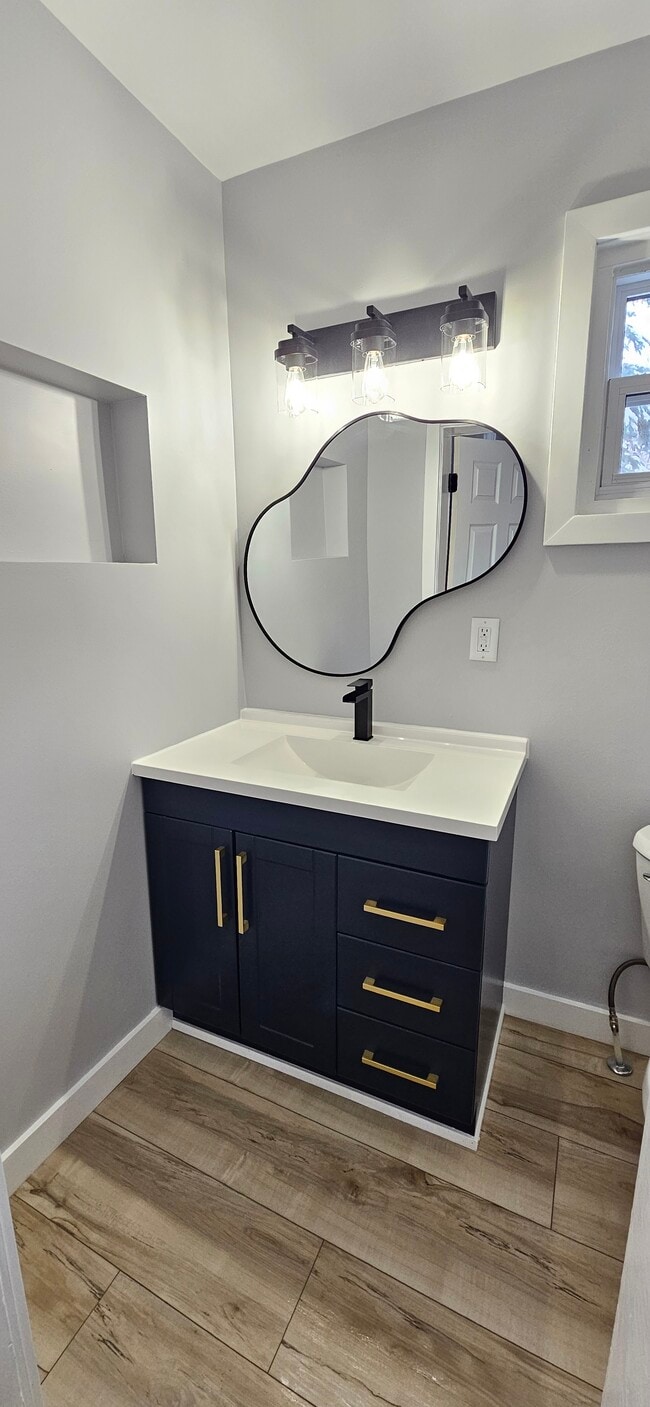 Photo - 589 Aylmer St N Unit Main Level