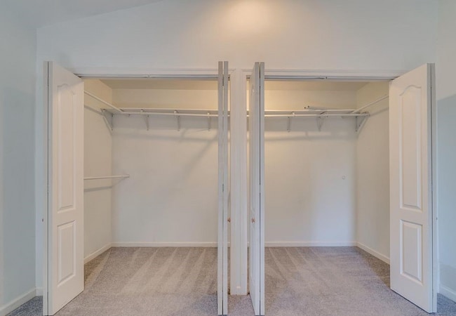 Photo - 10002 Nanette Dr