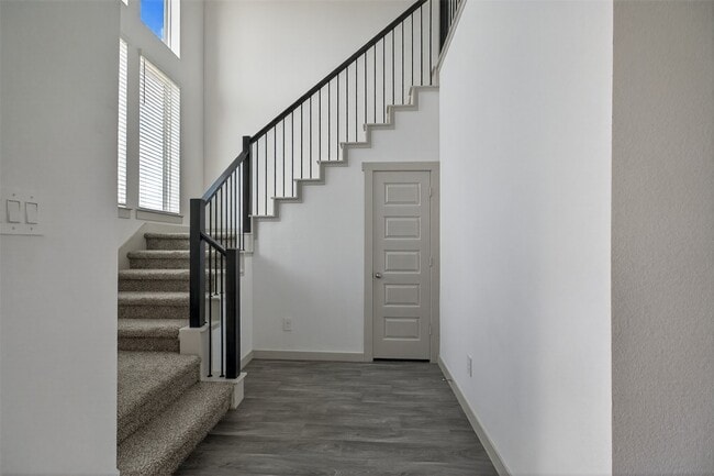 Photo - 6823 Amber Clf Ln