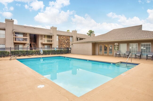 Building Photo - NOW LEASING Unit 1142D Rental