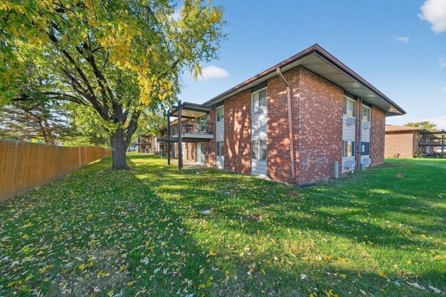 Photo - 8727 Sieloff Dr