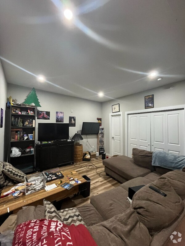 Building Photo - 1801 N 54th St Unit 3 Rental