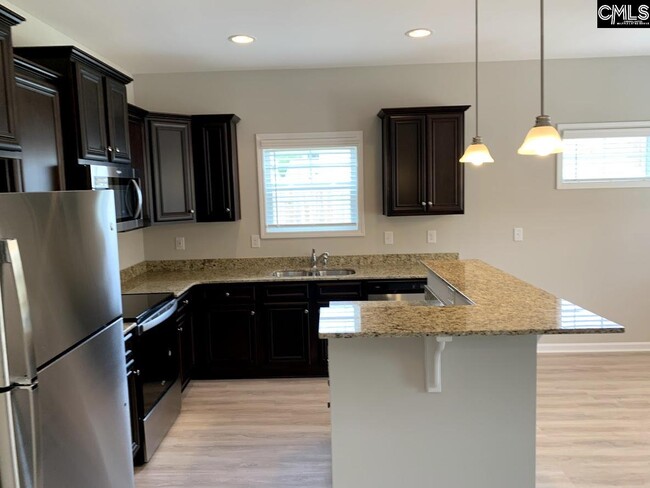 918 Oxbow Ln