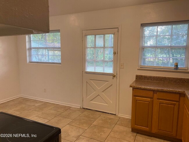 Photo - 815 La Marche Dr