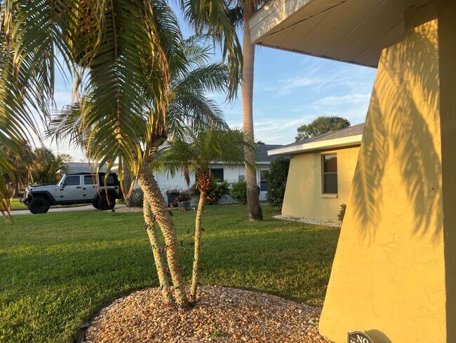 Photo - Lovely Lakefront Pinebrook South Home for Annual Rental