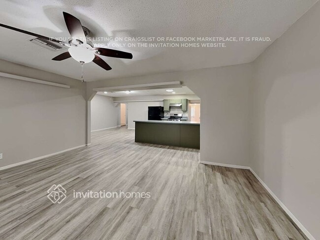 Photo - 3114 W Charter Oak Rd