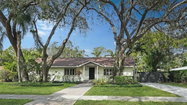 Building Photo - 1763 South Dr Rental