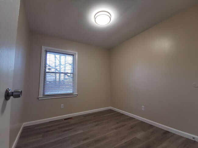 Photo - 1932 Holly St