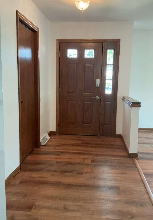 Front door inside - 1127 Sausalito Dr Unit 3 bedroom duplex