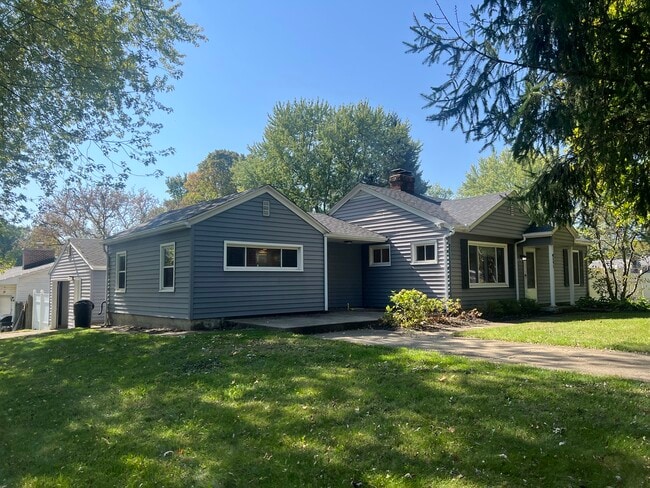 Photo - 3591 Harry Truman Dr