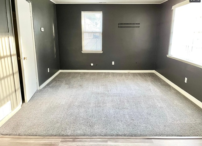 Photo - 1824 N Crown St Unidad 1824