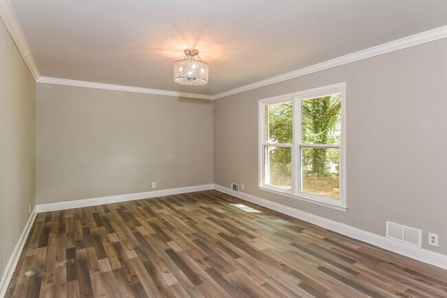 Photo - 5287 Chantilly Terrace