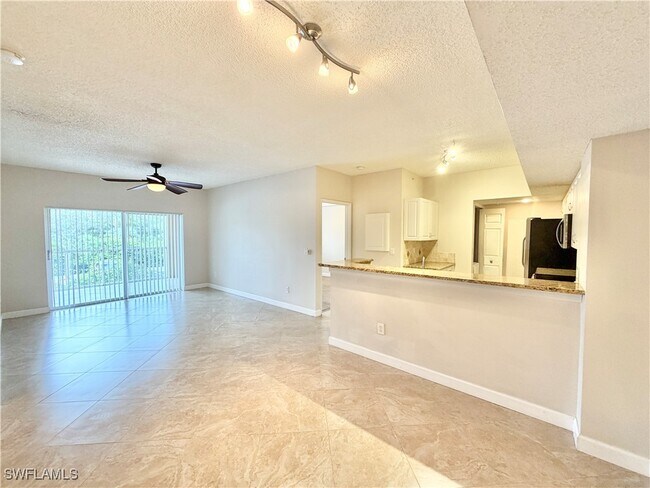 Photo - 1820 Florida Club Cir Unidad 2205