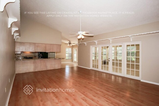 3910 Buttonwood Ct