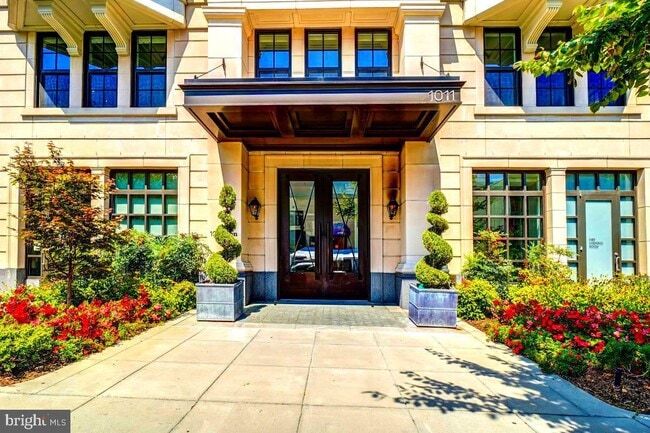 Photo - 1011 M St NW