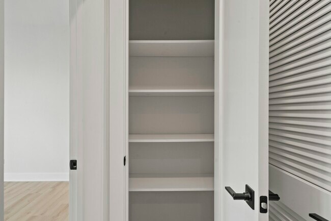 Photo - 432-436 S Maple Ave Unit 432 - 302