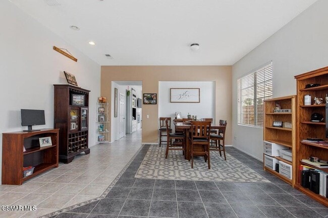 Photo - 1477 Windmill Way