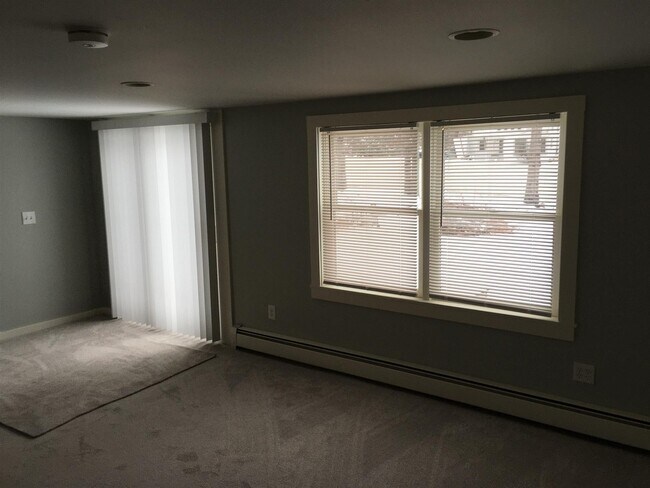 Photo - 37 Whitehall Rd