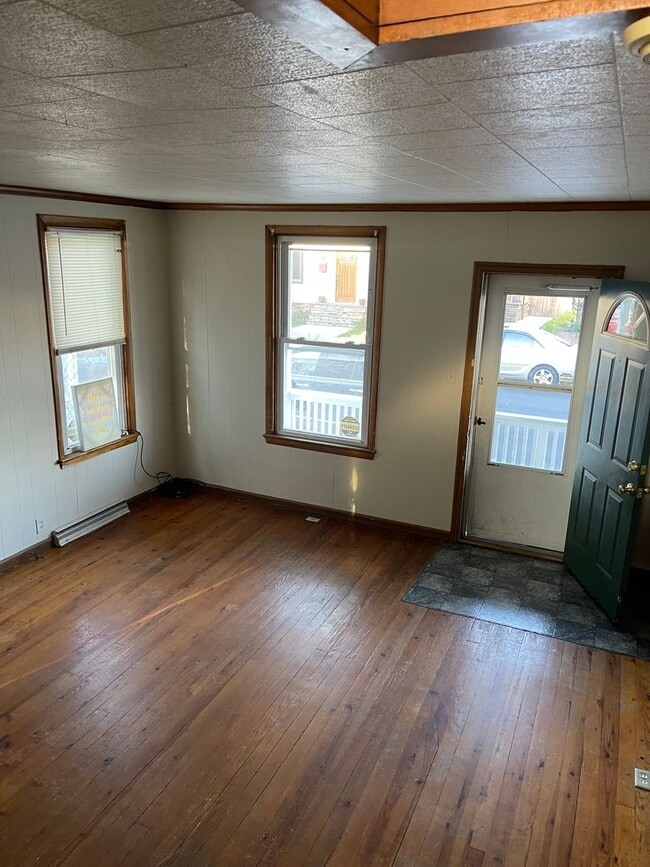 Photo - Three bedroom home in Beautiful Carlisle area