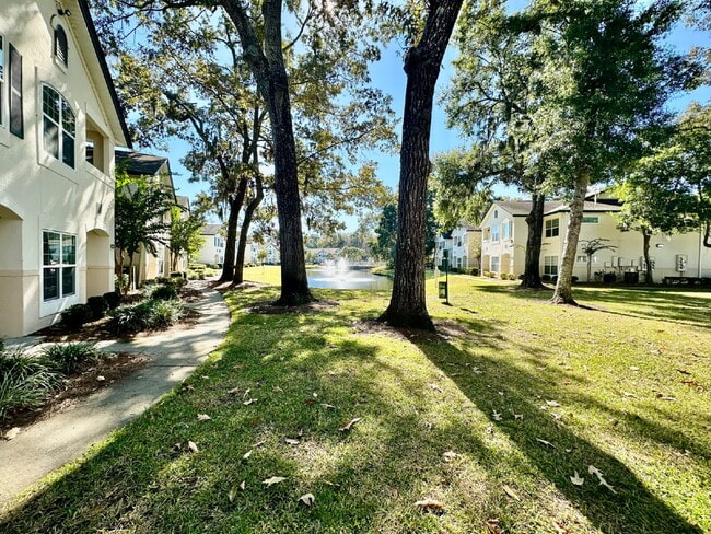 Photo - Spacious, One-Bedroom Condo In Plantation ... Unit 1712