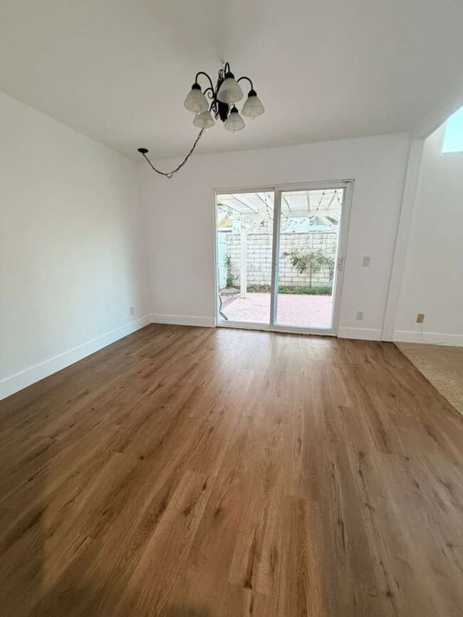 Photo - Freshly Updated End-Unit Townhome in the Gated Community of Vista Valencia