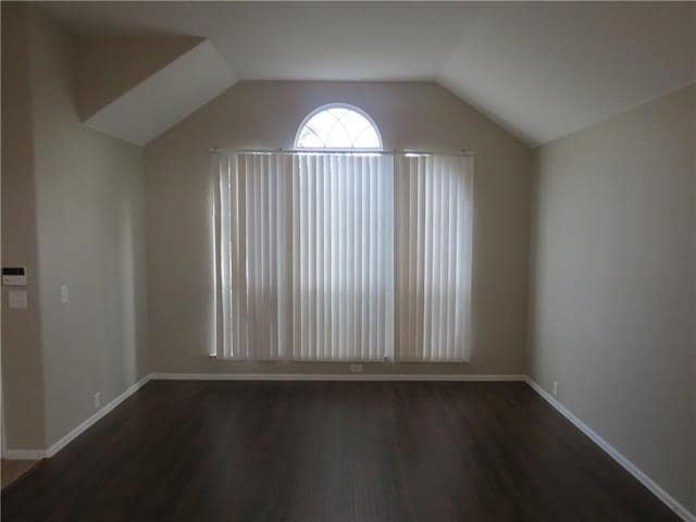 Photo - 633 Blue Sky Dr