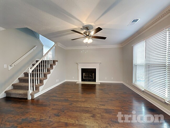 Photo - 107 Charleston Ct