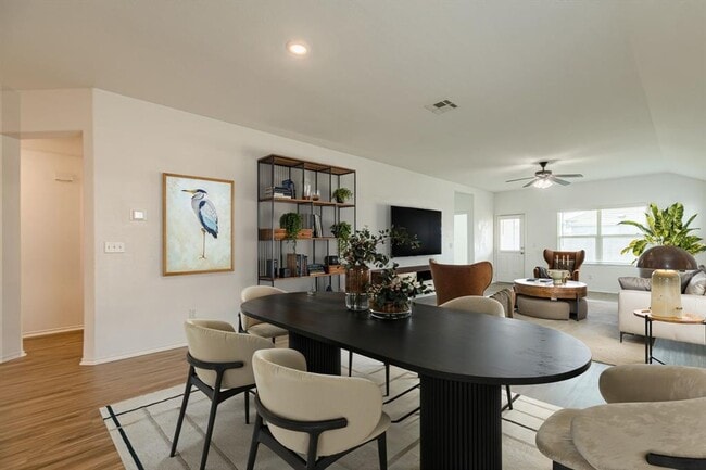 Photo - 341 Escondido Cir