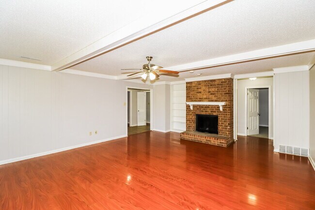 Photo - 8481 Kettering Dr