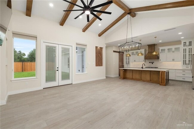 Photo - 22 Linva Ave