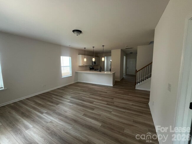 Photo - 1100 Langston Ln