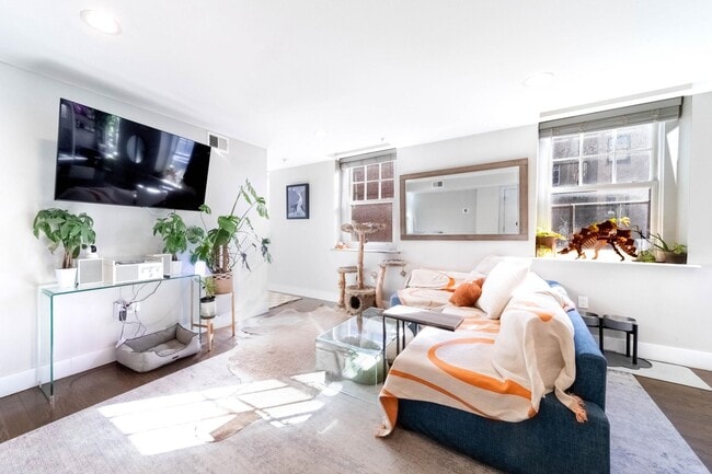 Photo - 126 Delaware Ave Unidad 8