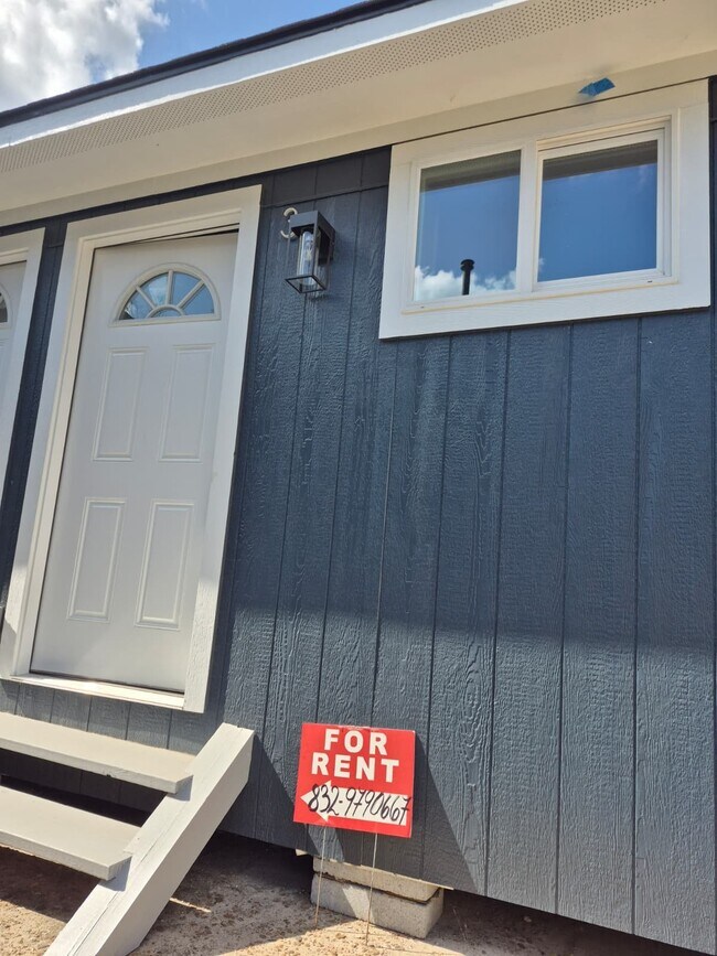 7909 Ford St Unit 3