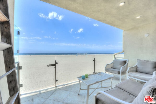 Building Photo - 4 Lighthouse St Unit 5