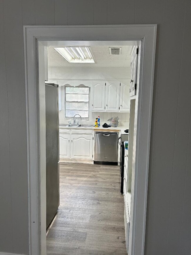 Photo - 616 Riverside Dr Unit 616A