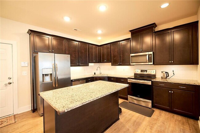 Photo - 4315 Broad Hill Dr