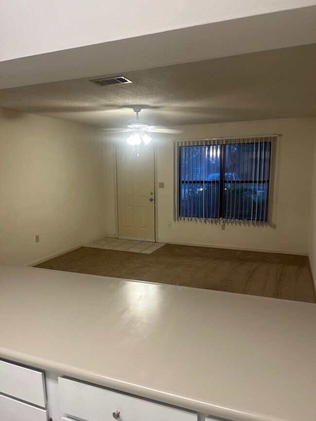 Photo - 27 6th St Unit 27 6th St A