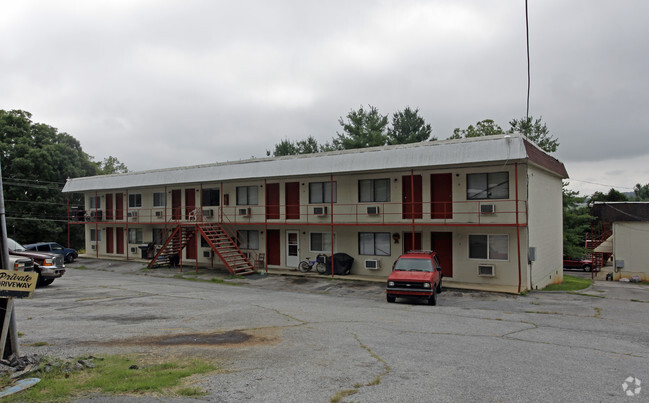 Building Photo - Meadowlark Apartments