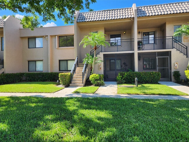 Building Photo - 390 Racquet Club Rd Unit 204