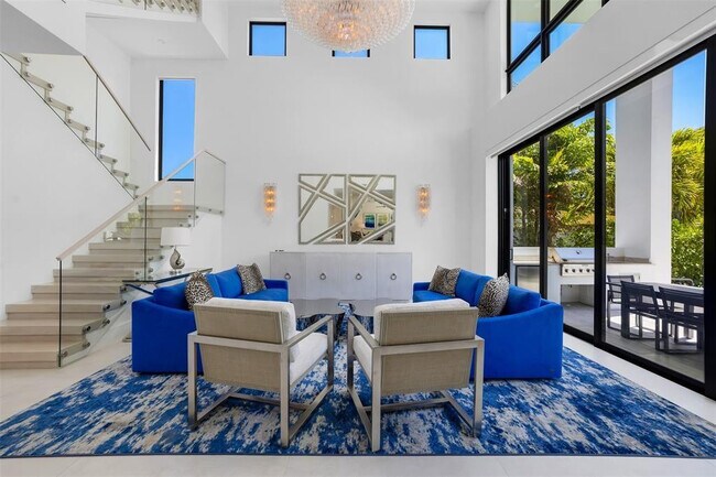 Photo - 2001 Marietta Dr