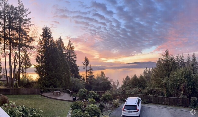 Building Photo - 639 West Lake Sammamish Pkwy NE Rental