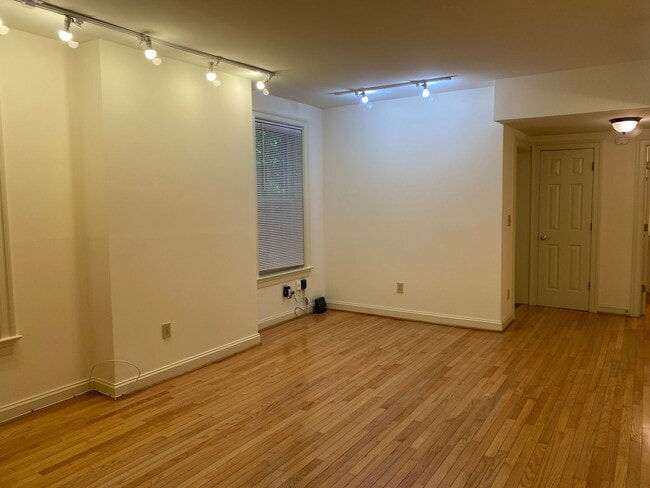 Photo - 415 2nd St NE Unit 2