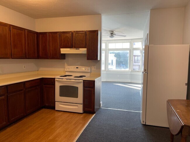 Photo - 408 Central St Unidad 3