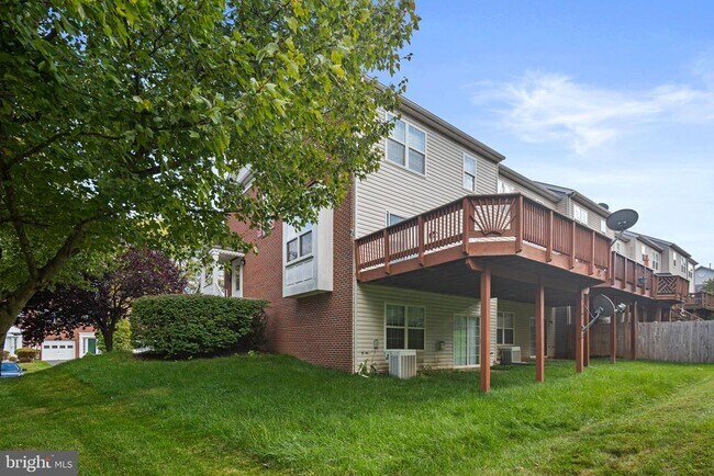 Photo - 4712 Ashforth Way