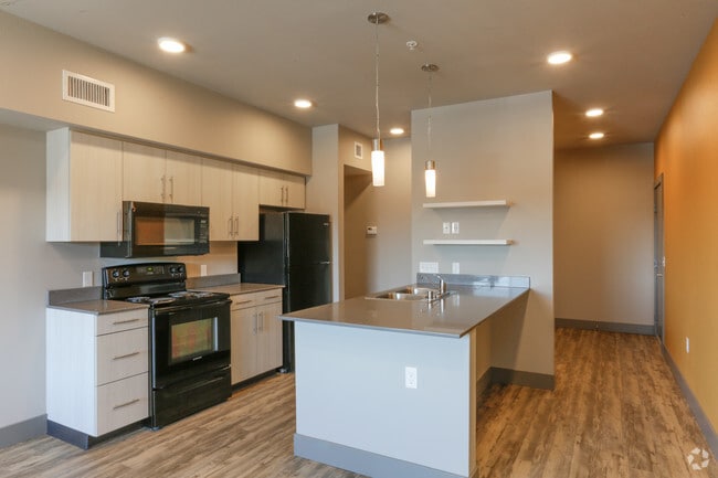1BR, 1BA - 800 SF - Central Park Villas Apartments