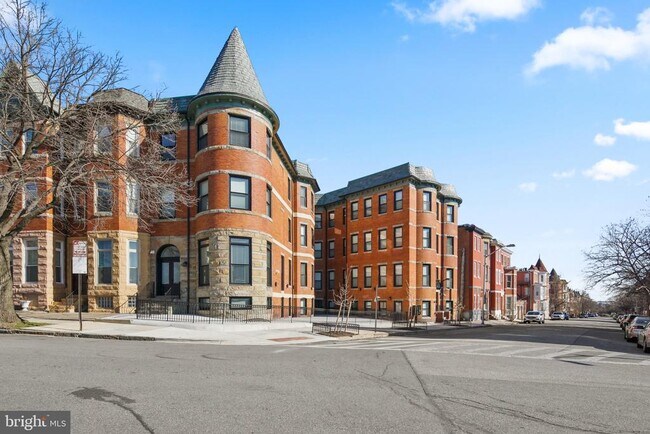 Photo - 2201 Brookfield Ave Apartment Unit 103