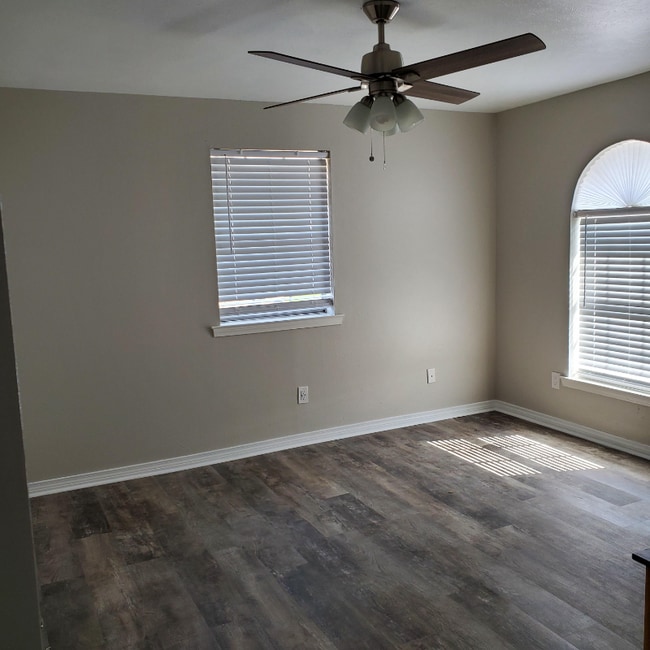 Photo - 1532 Hickory Ave Casa Adosada